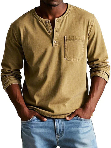 Koszulka męska henley z długim rękawem w kolorze khaki – z kieszonką