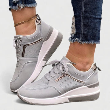 Sneakersy damskie na koturnie w kolorze szarym – z ortopedyczną wkładką