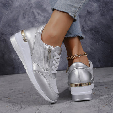 Sneakersy damskie metaliczne na koturnie z zamkiem – zdjęcie 4