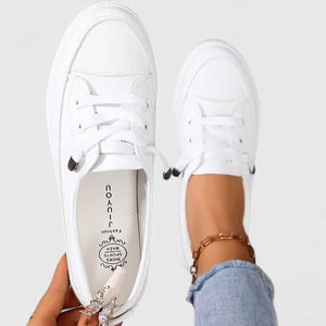 Sneakersy damskie wsuwane w kolorze białym – ortopedyczne z amortyzacją