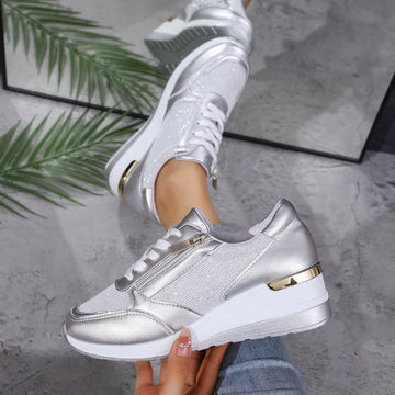 Sneakersy damskie metaliczne na koturnie z zamkiem – zdjęcie 2